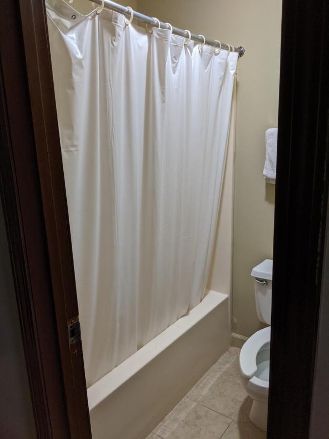 Key West Inn - Hobart Merrillville Bagian luar foto